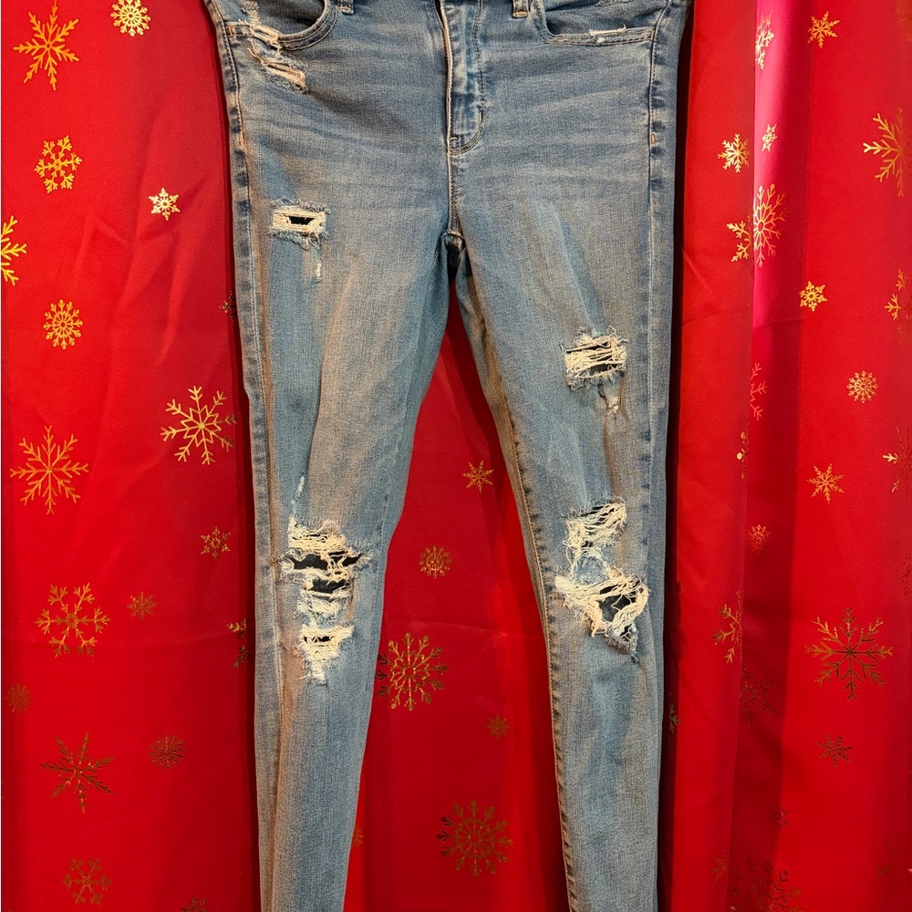 American Eagle Outfitters Light Blue Distressed Skinny Jeans